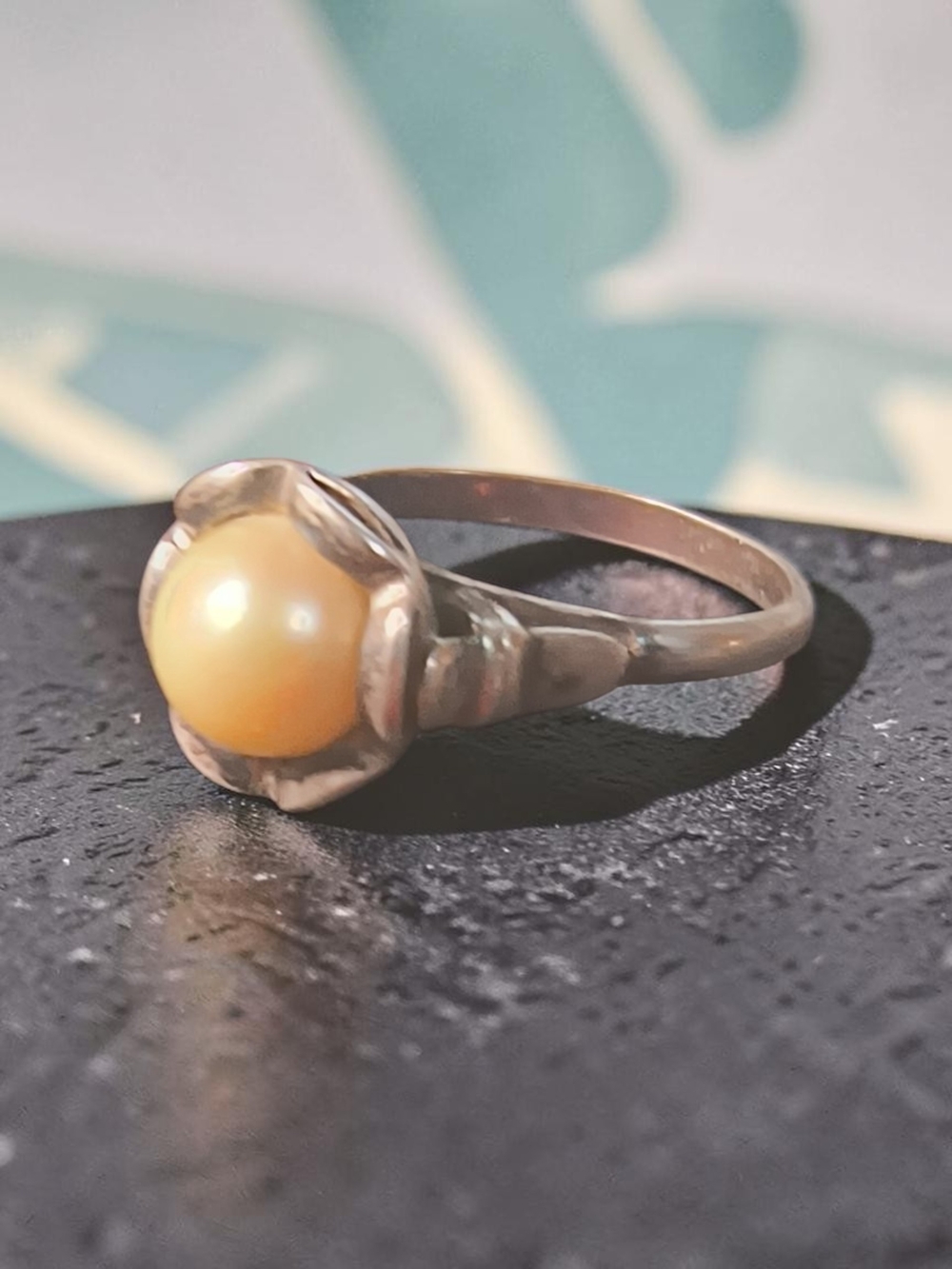 Vintage Sterling Silver Ivory Pearl Floral Ring